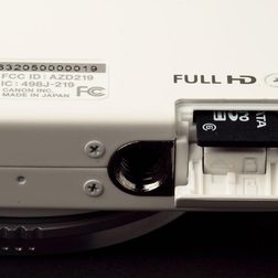 Canon PowerShot N card port macro