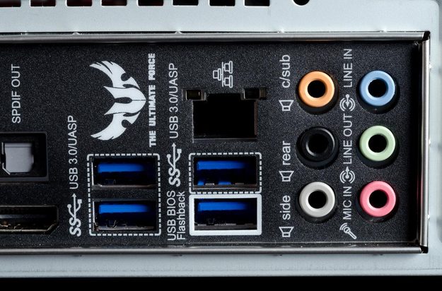 Falcon-Northwest-Fragbox-review-back-ports