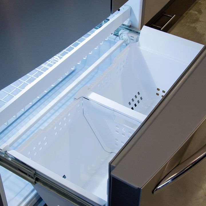 Frigidaire FGHF2366PF freezer open