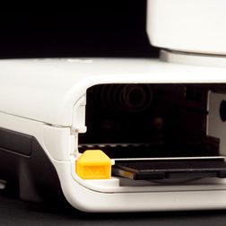 Nikon 1 J3 card slot macro