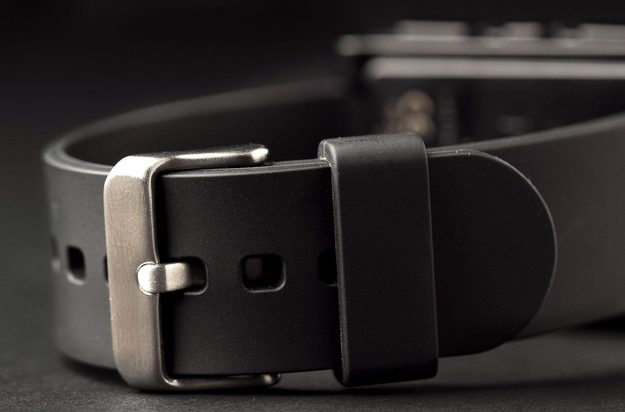 Pebble Smartwatch buckle macro