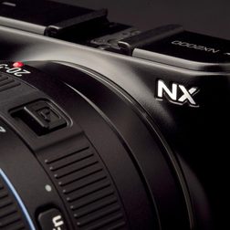 Samsung NX2000 Camera NX logo angle