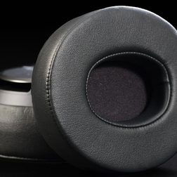 sol republic master tracks over_ears headphones articulating sonic_soft speaker cushions macro