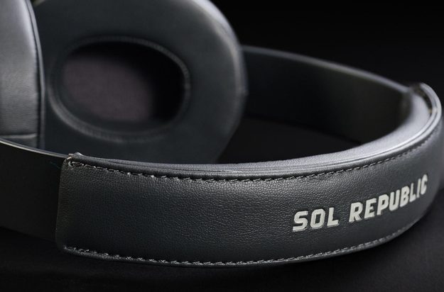 sol republic master tracks over_ears headphones flex_tech sound track headband macro