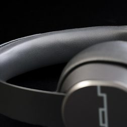 sol republic master tracks over_ears headphones flex_tech sound track headband macro2