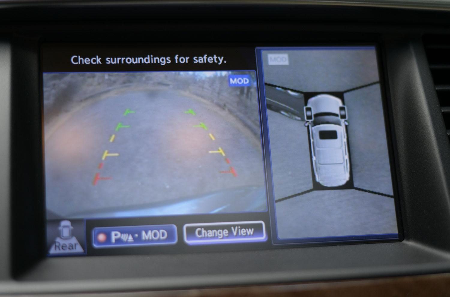 2013 Infiniti QX562013 backup cam