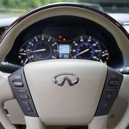2013 Infiniti QX562013 interior steering wheel macro