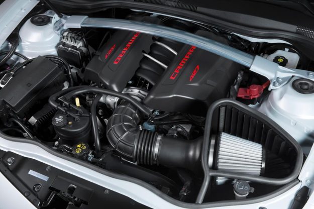 2014 Chevrolet Camaro Z/28 engine