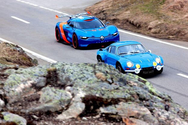 Alpine models racing