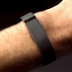 FitBit Flex review on wrist