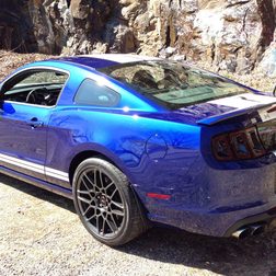 Ford Mustang Shelby GT 500 rear left angle