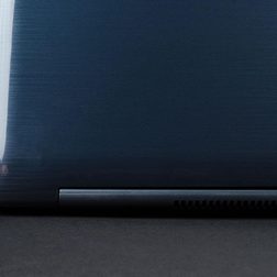 Samsung Ativ Book 9 Lite back corner