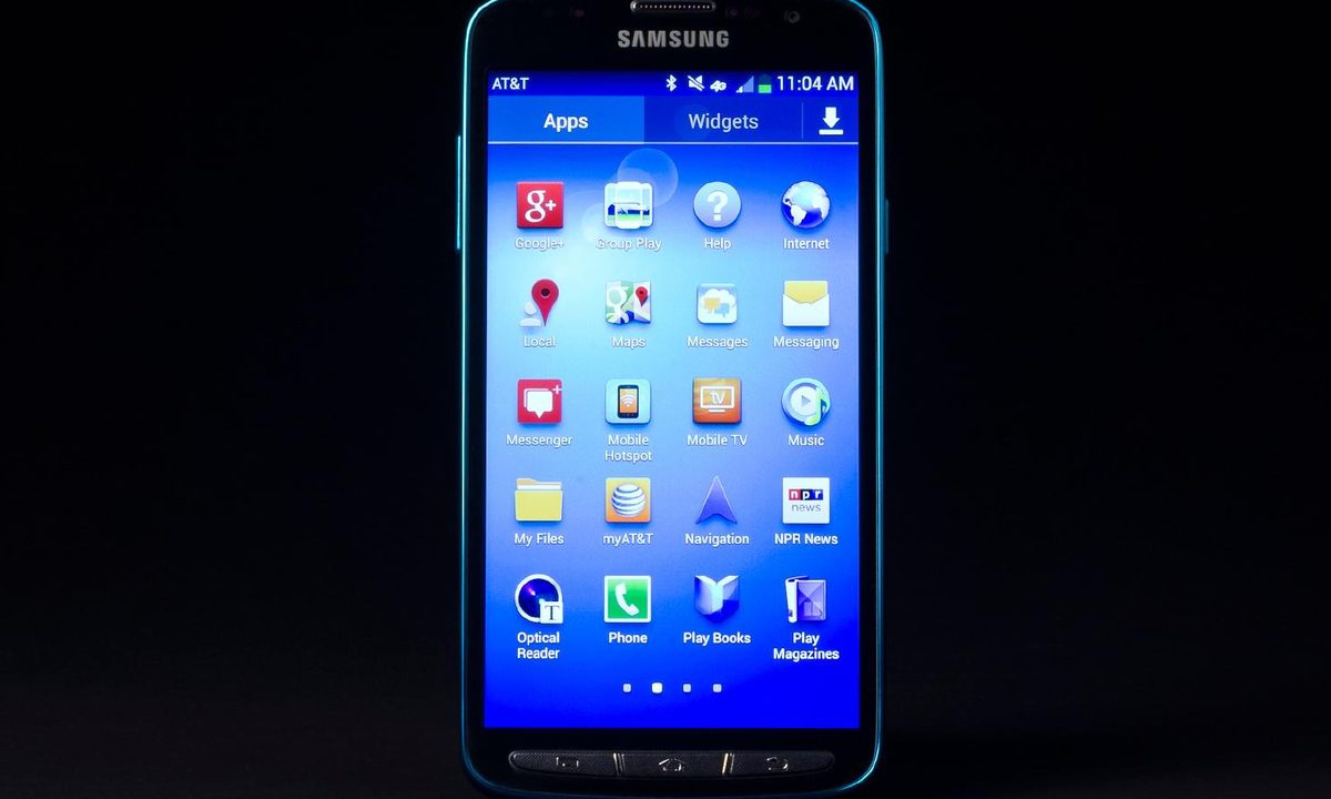 Samsung Galaxy S4 Active review front screen on app grid