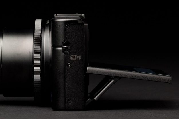 Sony Cyber shot RX100 II screen angle