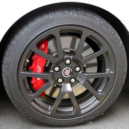 2013 Cadillac CTS_V Sedan wheel macro