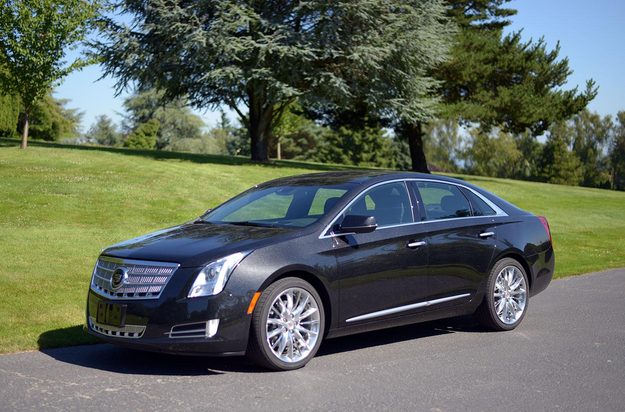 2013 Cadillac XTS exterior left angle