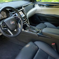 2013 Cadillac XTS interior front driver side