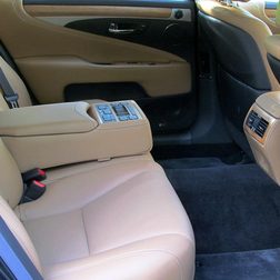 2013 Lexus LS600h L back seats