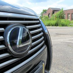 2013 Lexus LS600h L lexus logo