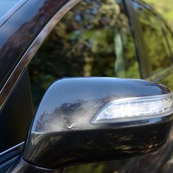 2014 Acura RDX exterior mirror macro