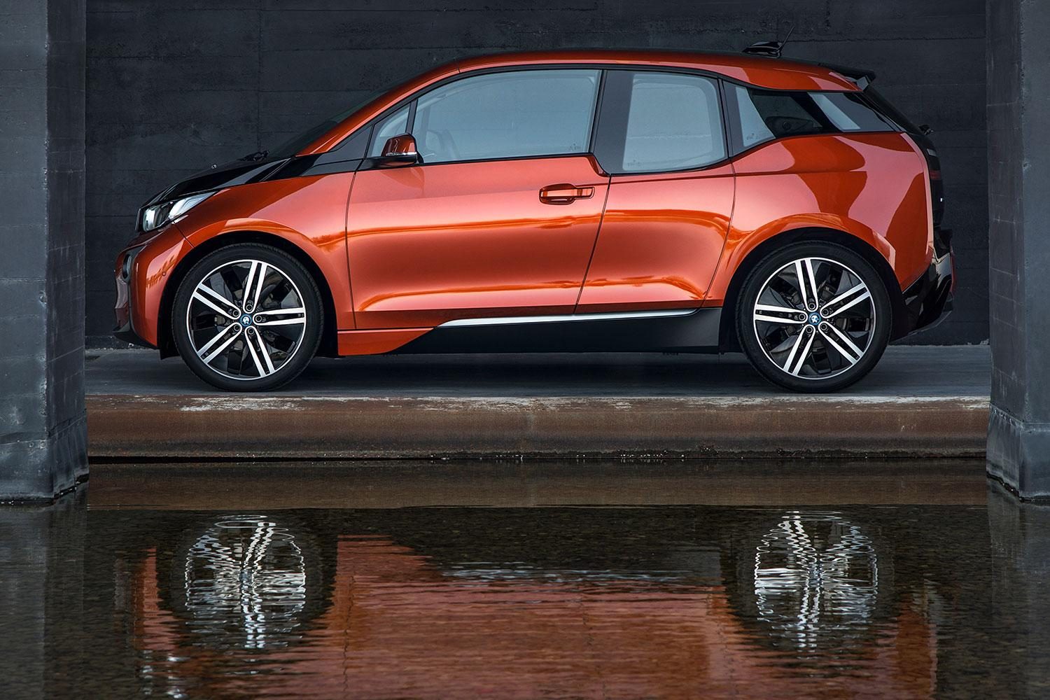 2014 BMW i3 exterior left 2