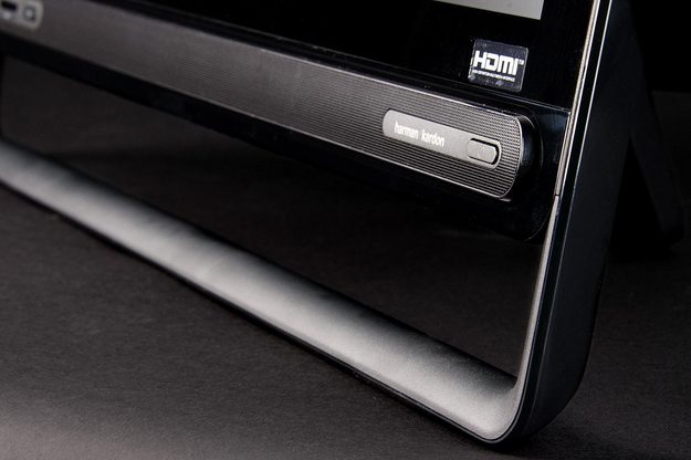 Acer Aspire Z3 605 Series AIO corner