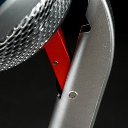 Blue Nessie review hinge