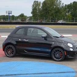 2013 Fiat Abarth Cabrio right side angle