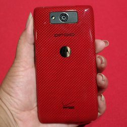 Hands On Motorola Droid Ultra back
