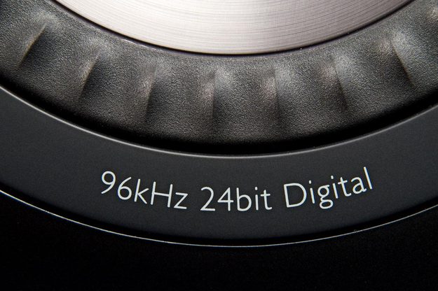 KEF X300 A review speaker bottom macro