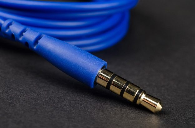 Klipsch S3 review cable tip