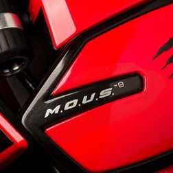 mad catz mous 9 review m o u s logo