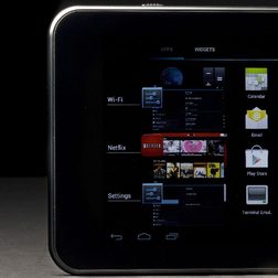 SmartDevices SmartQ U7 tablet review left side screen