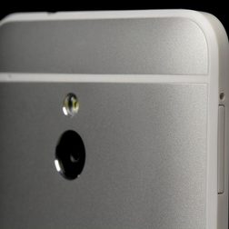htc one mini review macro rear texture