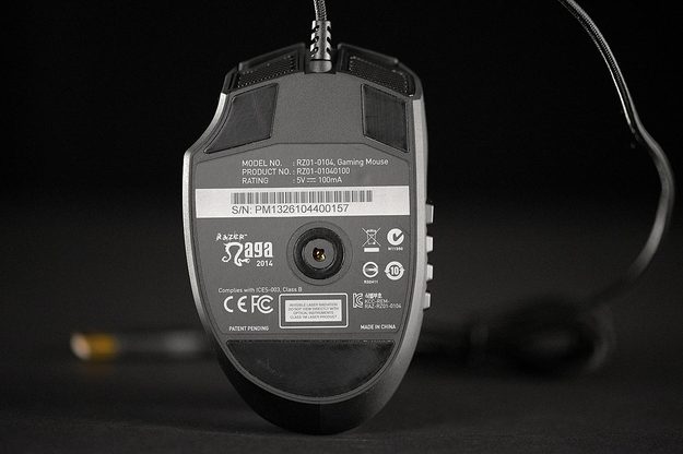 razer naga mouse review bottom