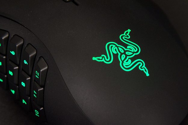razer-naga-mouse-review-logo