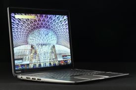 toshiba-kirabook-ultrabook-display-bing-angle