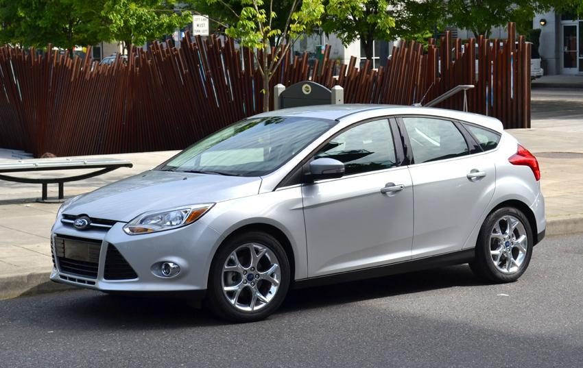 2012 ford focus sel review front angle