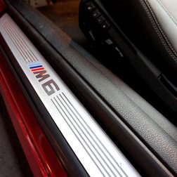 2013 BMW M6 door logo