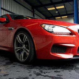 2013 BMW M6 front left angle