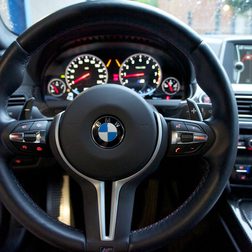 2013 BMW M6 steering wheel