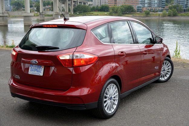 2013 Ford CMAX Plugin back right angle