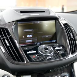 2013 Ford CMAX Plugin screen angle