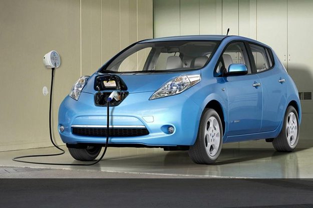 2013-nissan-leaf