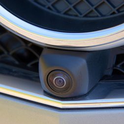 2014 Mercedes_Benz E_Class E_550 exterior front camera