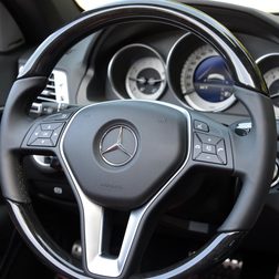 2014 Mercedes_Benz E_Class E_550 interior steering wheel