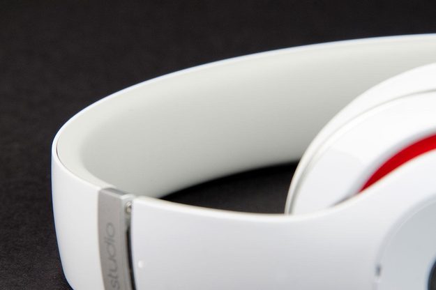 Beats by Dre Studio 2013 headband angle