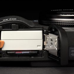 Canon G16 Camera bottom battery