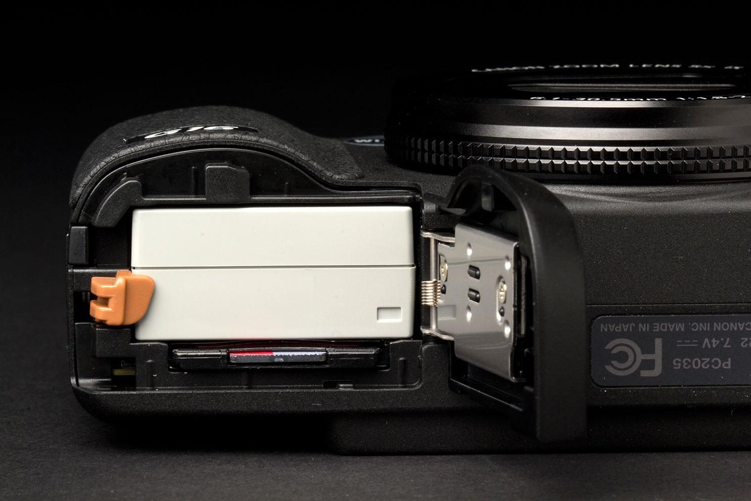 Canon G16 Camera bottom battery