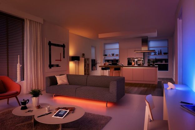 LivingColors & LightStrips Room_Lifestyle